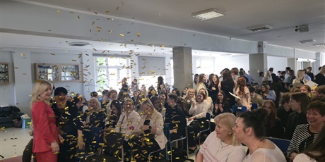 Powiększ grafikę: kolejny-rocznik-opuszcza-szkole-689288.jpg