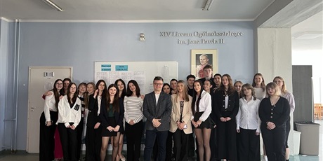 Powiększ grafikę: pozegnan-czas-610733.jpg