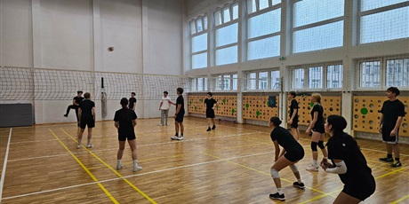 Powiększ grafikę: szkolny-turniej-siatkowki-666401.jpg