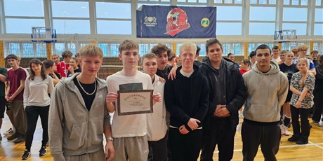 Powiększ grafikę: szkolny-turniej-siatkowki-666405.jpg